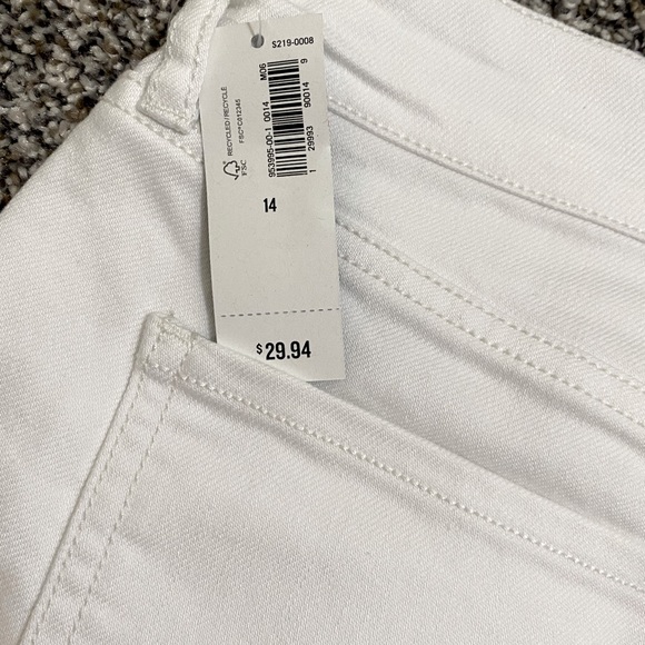 Old navy white jeans size 14 women’s crop - Picture 4 of 4